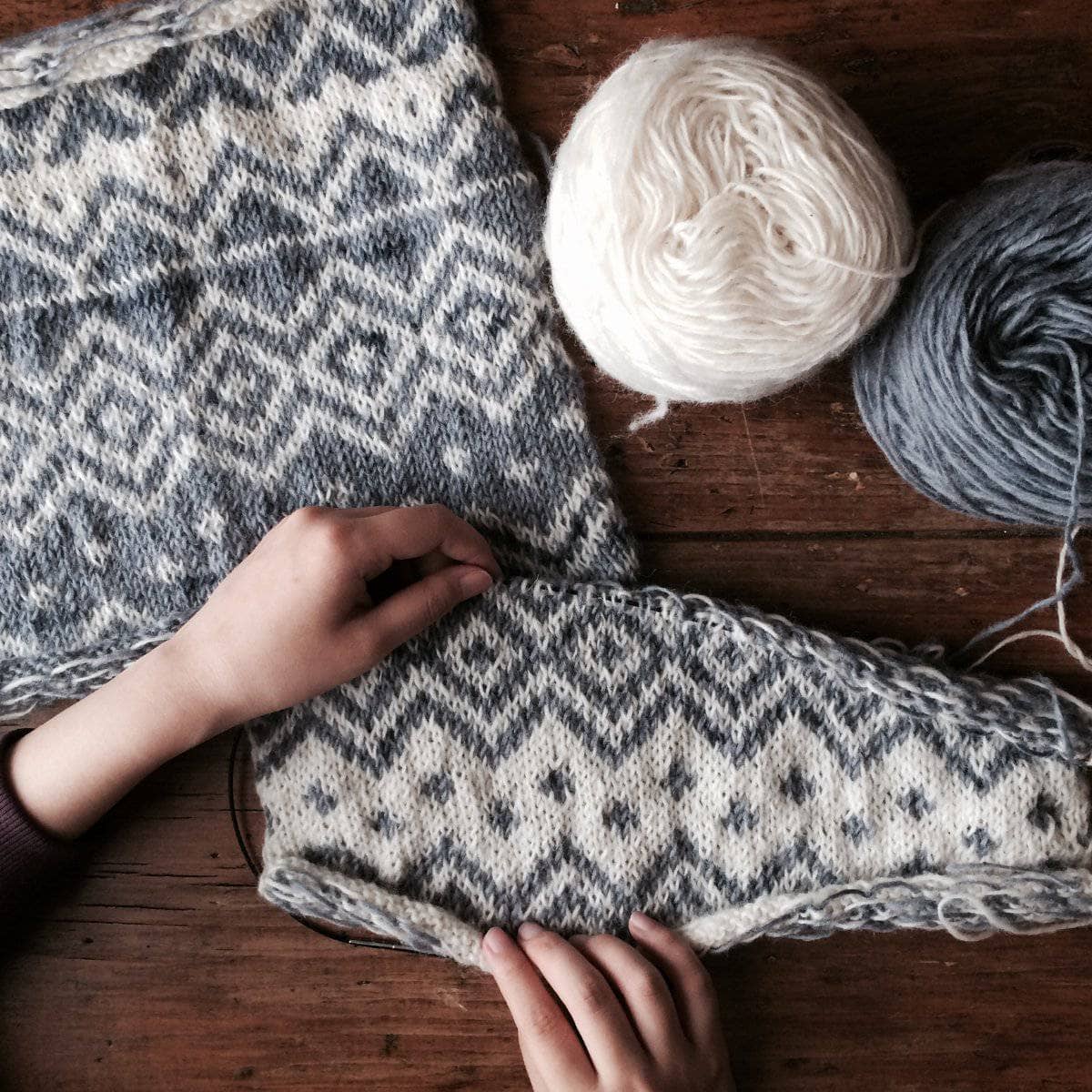 The Bjerge Pillow Knit Pattern